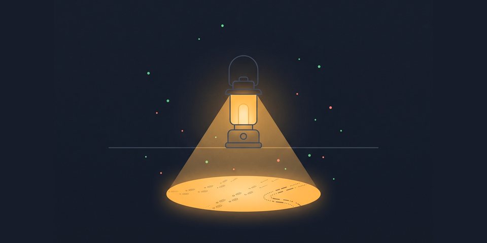 Фонарь освещает следы ботов